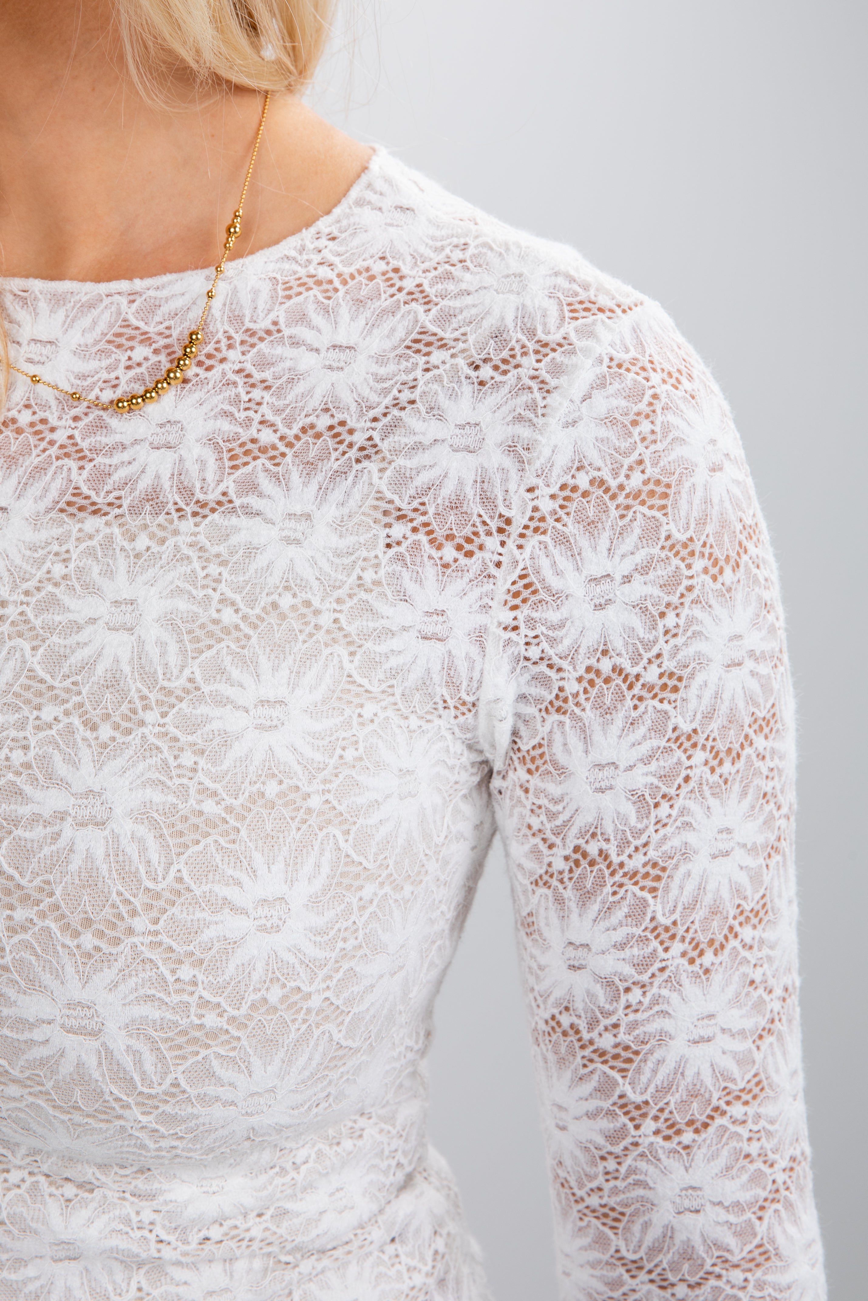 Make Me Smile Floral Lace Top - DU DEAL