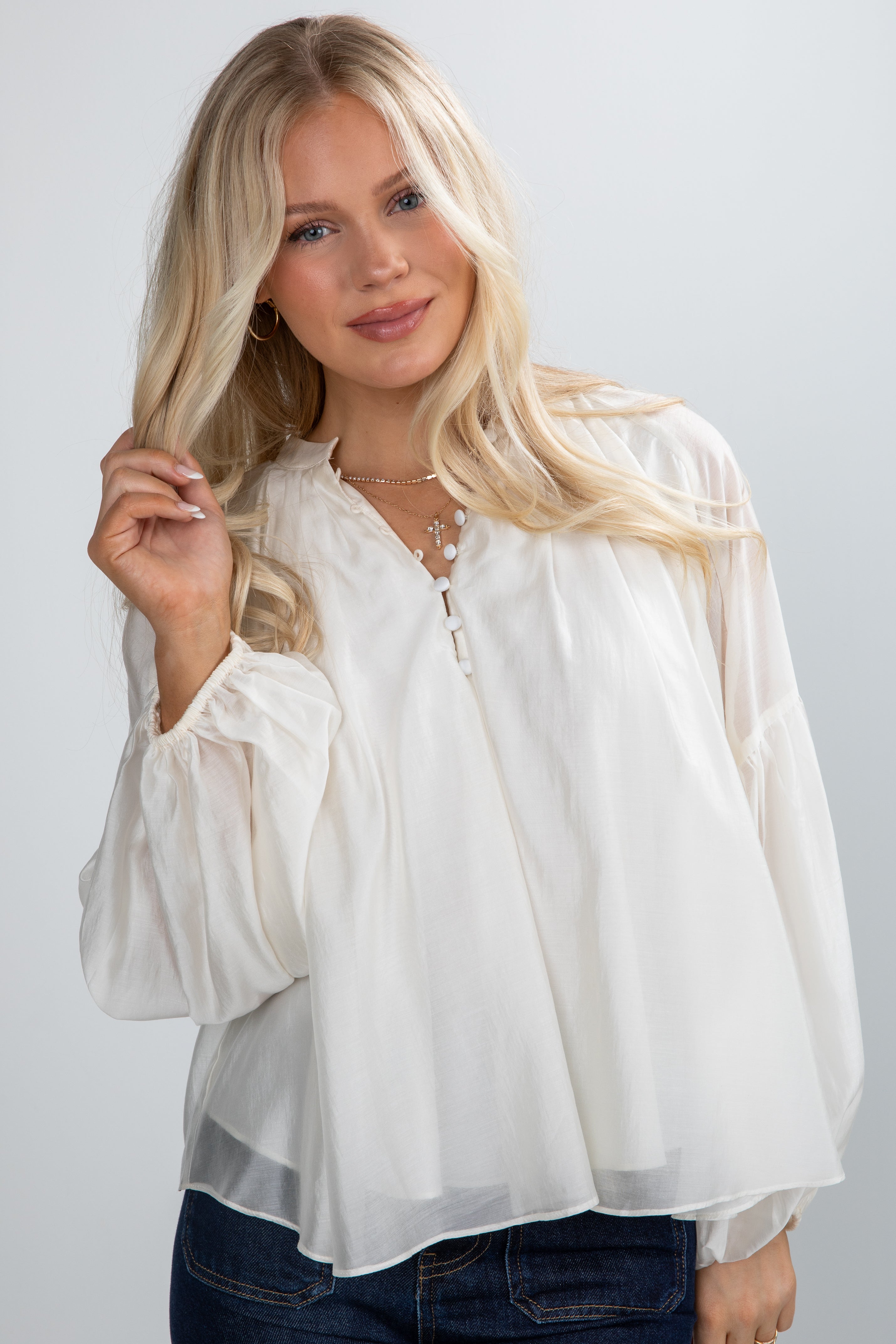 Dazzling Beauty Off White Blouse